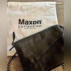 Maxon Italian leather Crossbody Bag